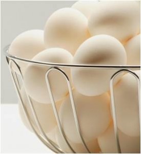 Always use fresh eggs for omelets.
